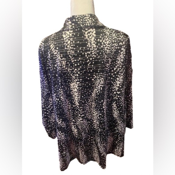 Emily Daniels long sleeve - Picture 2 of 2